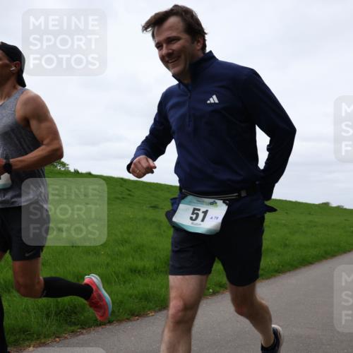 04.05.2025 - 8. Wedeler Halbmarathon Yannick Fuchs http://msf.ph/oto/7828429 04.05.2025 11:35:13 Laufen 51, 79 meine-sportfotos.de
