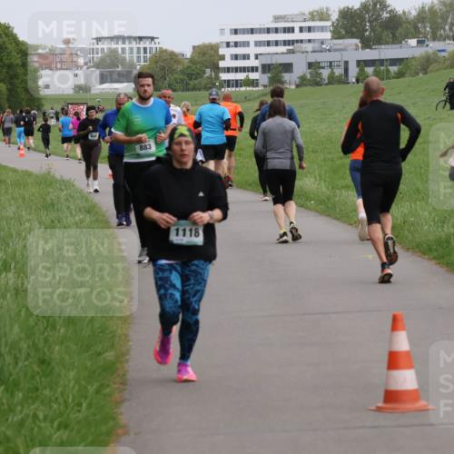 04.05.2025 - 8. Wedeler Halbmarathon Yannick Fuchs http://msf.ph/oto/7828490 04.05.2025 11:16:08 Laufen 883, 1118 meine-sportfotos.de