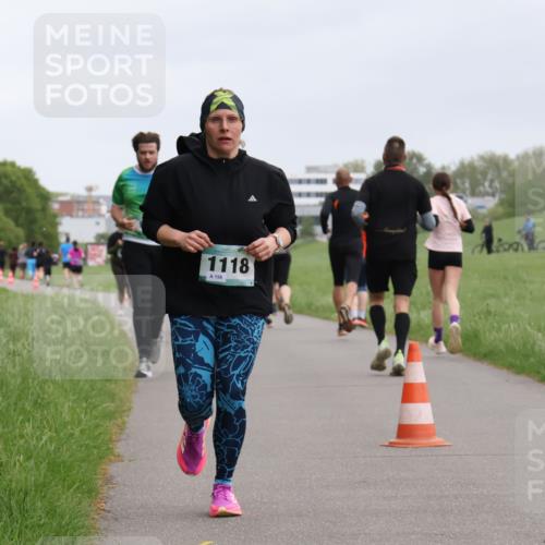 04.05.2025 - 8. Wedeler Halbmarathon Yannick Fuchs http://msf.ph/oto/7828513 04.05.2025 11:16:10 Laufen 1118, 158 meine-sportfotos.de