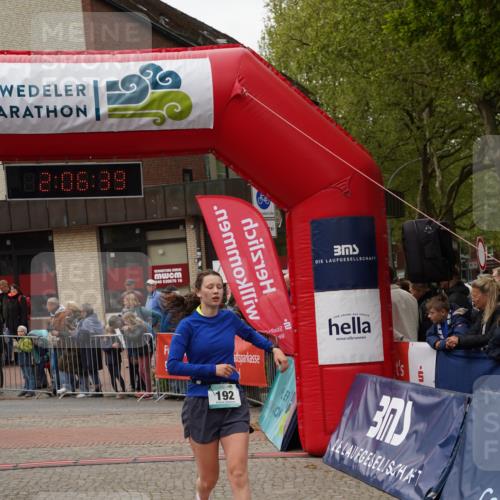 04.05.2025 - 8. Wedeler Halbmarathon Felixshl http://msf.ph/oto/7828522 04.05.2025 12:06:36 Ziel 192, 195, 198, 548, 554 meine-sportfotos.de