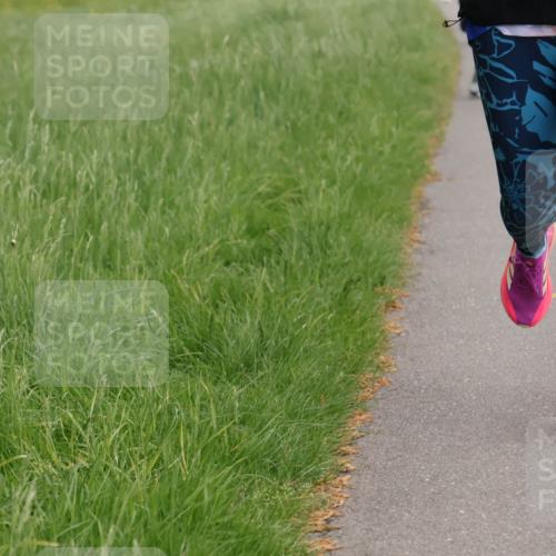04.05.2025 - 8. Wedeler Halbmarathon Yannick Fuchs http://msf.ph/oto/7828537 04.05.2025 11:16:11 Laufen  meine-sportfotos.de