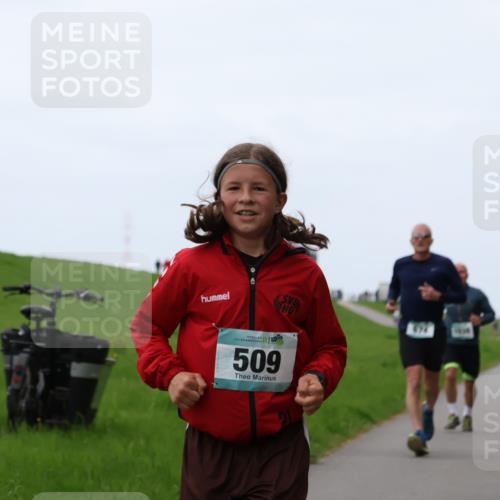 04.05.2025 - 8. Wedeler Halbmarathon Yannick Fuchs http://msf.ph/oto/7828599 04.05.2025 11:16:19 Laufen 509 meine-sportfotos.de