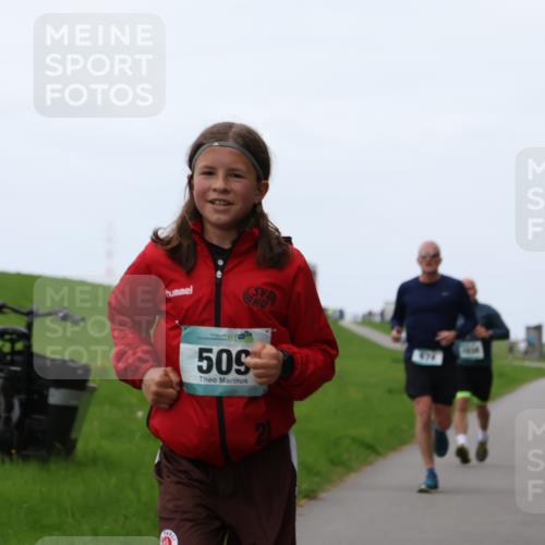 04.05.2025 - 8. Wedeler Halbmarathon Yannick Fuchs http://msf.ph/oto/7828601 04.05.2025 11:16:19 Laufen 509, 978 meine-sportfotos.de