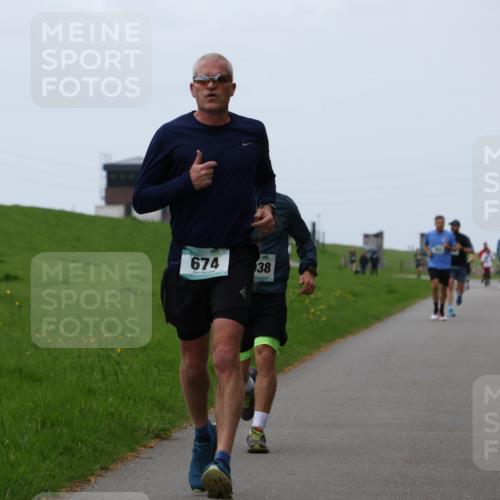 04.05.2025 - 8. Wedeler Halbmarathon Yannick Fuchs http://msf.ph/oto/7828639 04.05.2025 11:16:22 Laufen 674, 38 meine-sportfotos.de