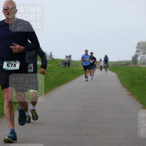 04.05.2025 - 8. Wedeler Halbmarathon Yannick Fuchs http://msf.ph/oto/7828647 04.05.2025 11:16:22 Laufen 674, 38 meine-sportfotos.de