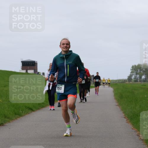 04.05.2025 - 8. Wedeler Halbmarathon Yannick Fuchs http://msf.ph/oto/7828649 04.05.2025 11:35:36 Laufen 751 meine-sportfotos.de