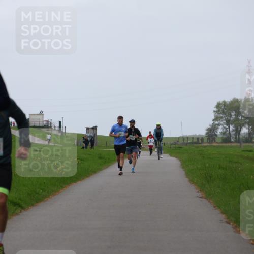 04.05.2025 - 8. Wedeler Halbmarathon Yannick Fuchs http://msf.ph/oto/7828650 04.05.2025 11:16:23 Laufen 674, 038, 303, 1181 meine-sportfotos.de