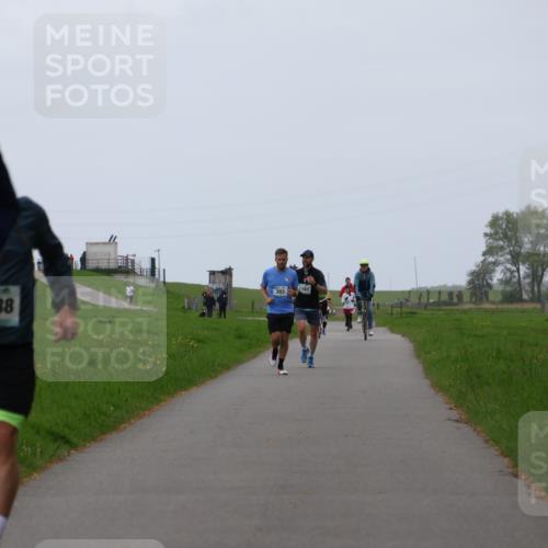 04.05.2025 - 8. Wedeler Halbmarathon Yannick Fuchs http://msf.ph/oto/7828655 04.05.2025 11:16:23 Laufen 674, 1038, 303, 1181 meine-sportfotos.de