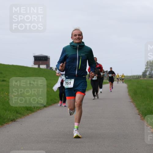 04.05.2025 - 8. Wedeler Halbmarathon Yannick Fuchs http://msf.ph/oto/7828657 04.05.2025 11:35:36 Laufen 751, 874 meine-sportfotos.de