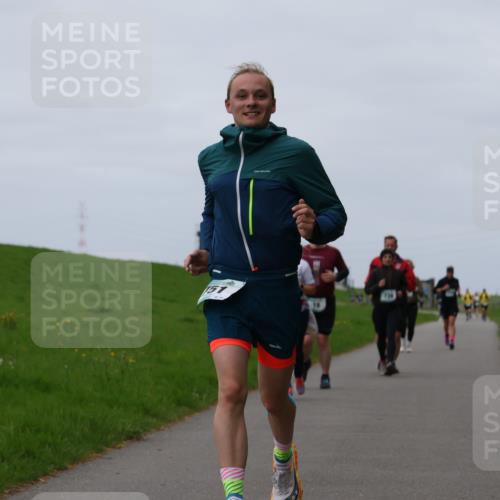 04.05.2025 - 8. Wedeler Halbmarathon Yannick Fuchs http://msf.ph/oto/7828671 04.05.2025 11:35:37 Laufen 157 meine-sportfotos.de