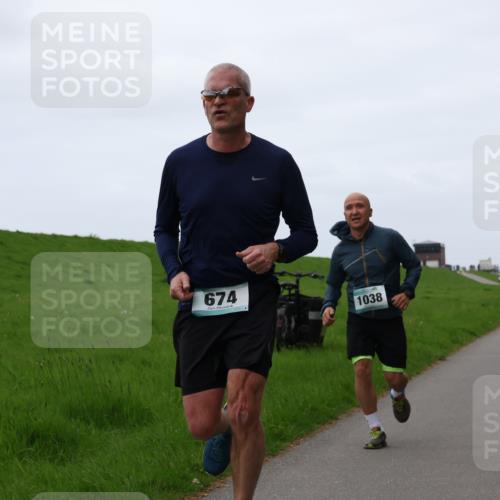 04.05.2025 - 8. Wedeler Halbmarathon Yannick Fuchs http://msf.ph/oto/7828674 04.05.2025 11:16:24 Laufen 674, 1038 meine-sportfotos.de