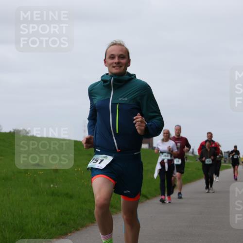 04.05.2025 - 8. Wedeler Halbmarathon Yannick Fuchs http://msf.ph/oto/7828680 04.05.2025 11:35:38 Laufen 151, 360 meine-sportfotos.de