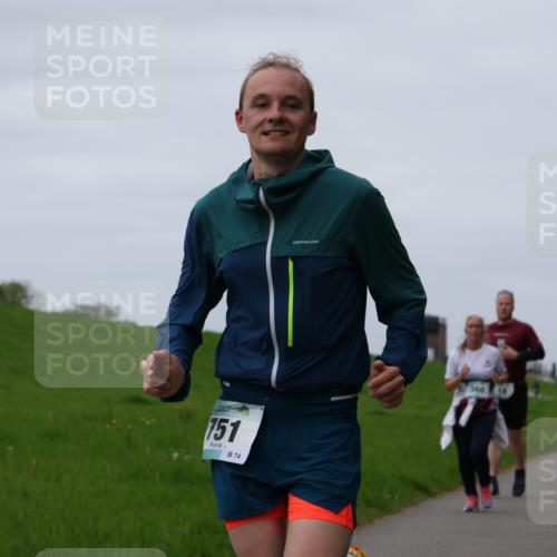 04.05.2025 - 8. Wedeler Halbmarathon Yannick Fuchs http://msf.ph/oto/7828688 04.05.2025 11:35:38 Laufen 751, 74, 300 meine-sportfotos.de