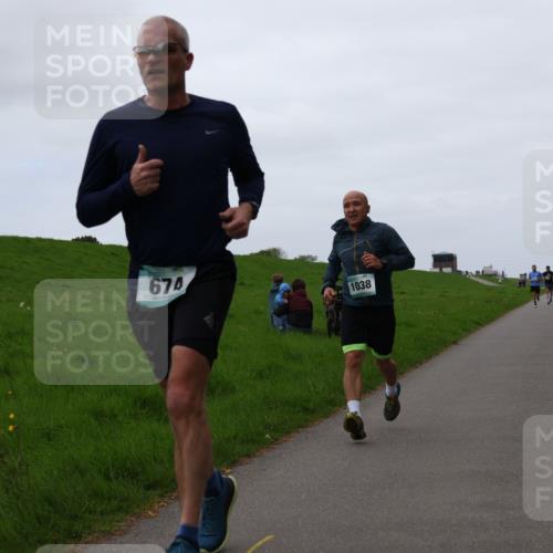 04.05.2025 - 8. Wedeler Halbmarathon Yannick Fuchs http://msf.ph/oto/7828695 04.05.2025 11:16:25 Laufen 674, 1038 meine-sportfotos.de