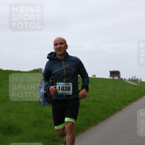 04.05.2025 - 8. Wedeler Halbmarathon Yannick Fuchs http://msf.ph/oto/7828698 04.05.2025 11:16:25 Laufen 1038 meine-sportfotos.de