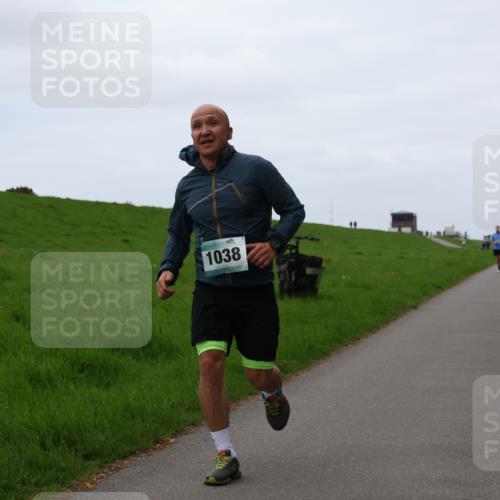 04.05.2025 - 8. Wedeler Halbmarathon Yannick Fuchs http://msf.ph/oto/7828710 04.05.2025 11:16:26 Laufen 1038 meine-sportfotos.de