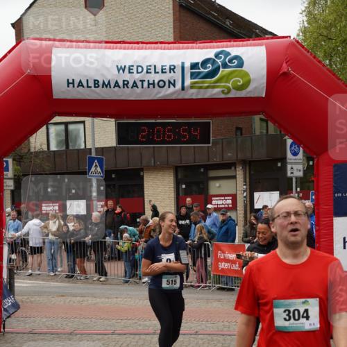 04.05.2025 - 8. Wedeler Halbmarathon Felixshl http://msf.ph/oto/7828770 04.05.2025 12:06:52 Ziel 304, 329, 515, 976 meine-sportfotos.de