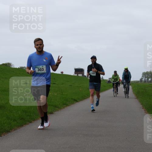 04.05.2025 - 8. Wedeler Halbmarathon Yannick Fuchs http://msf.ph/oto/7828794 04.05.2025 11:16:36 Laufen 303, 1181 meine-sportfotos.de