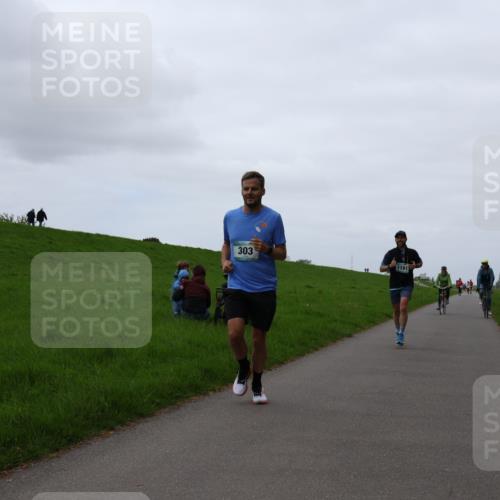 04.05.2025 - 8. Wedeler Halbmarathon Yannick Fuchs http://msf.ph/oto/7828823 04.05.2025 11:16:37 Laufen 303, 1181 meine-sportfotos.de