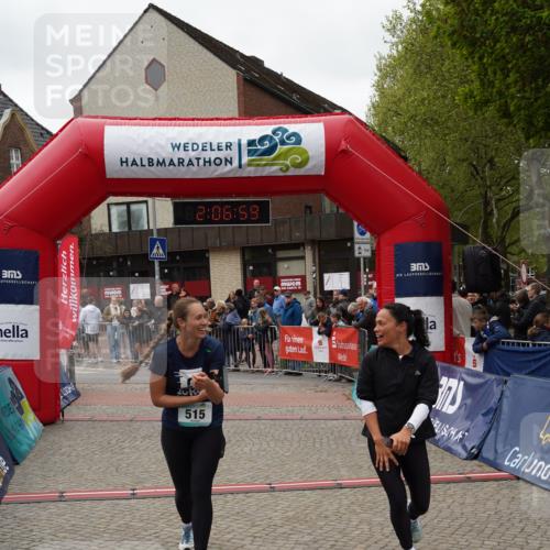 04.05.2025 - 8. Wedeler Halbmarathon Felixshl http://msf.ph/oto/7828847 04.05.2025 12:06:57 Ziel 515, 976 meine-sportfotos.de