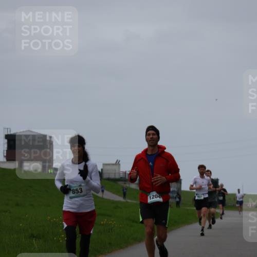 04.05.2025 - 8. Wedeler Halbmarathon Yannick Fuchs http://msf.ph/oto/7828928 04.05.2025 11:16:59 Laufen 853, 1204, 957 meine-sportfotos.de