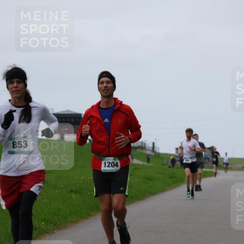 04.05.2025 - 8. Wedeler Halbmarathon Yannick Fuchs http://msf.ph/oto/7828990 04.05.2025 11:17:02 Laufen 853, 1204 meine-sportfotos.de
