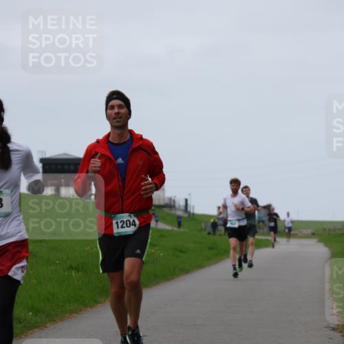 04.05.2025 - 8. Wedeler Halbmarathon Yannick Fuchs http://msf.ph/oto/7828992 04.05.2025 11:17:02 Laufen 853, 1204 meine-sportfotos.de
