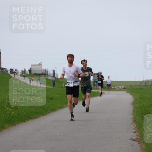 04.05.2025 - 8. Wedeler Halbmarathon Yannick Fuchs http://msf.ph/oto/7829021 04.05.2025 11:17:05 Laufen 957, 62 meine-sportfotos.de