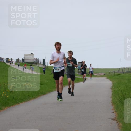 04.05.2025 - 8. Wedeler Halbmarathon Yannick Fuchs http://msf.ph/oto/7829028 04.05.2025 11:17:05 Laufen 957, 862 meine-sportfotos.de