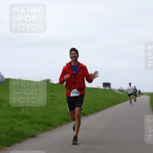 04.05.2025 - 8. Wedeler Halbmarathon Yannick Fuchs http://msf.ph/oto/7829036 04.05.2025 11:17:05 Laufen 353, 1204 meine-sportfotos.de