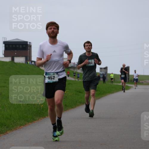 04.05.2025 - 8. Wedeler Halbmarathon Yannick Fuchs http://msf.ph/oto/7829112 04.05.2025 11:17:09 Laufen 957, 62 meine-sportfotos.de