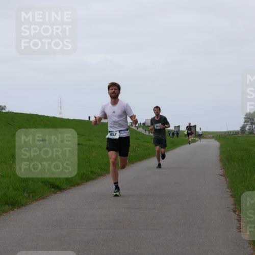 04.05.2025 - 8. Wedeler Halbmarathon Yannick Fuchs http://msf.ph/oto/7829144 04.05.2025 11:17:10 Laufen 957, 862 meine-sportfotos.de