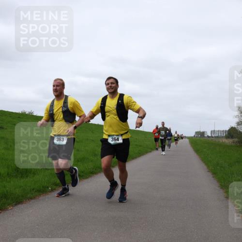 04.05.2025 - 8. Wedeler Halbmarathon Yannick Fuchs http://msf.ph/oto/7829152 04.05.2025 11:36:23 Laufen 363, 364 meine-sportfotos.de