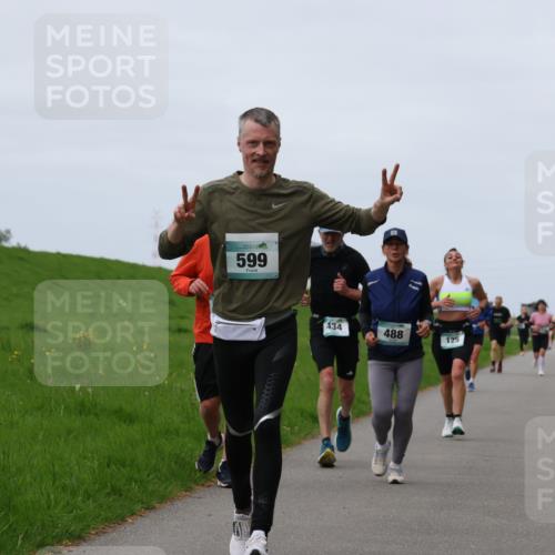 04.05.2025 - 8. Wedeler Halbmarathon Yannick Fuchs http://msf.ph/oto/7829171 04.05.2025 11:36:24 Laufen 599, 434, 488, 125 meine-sportfotos.de