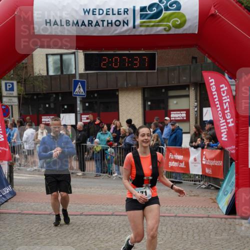 04.05.2025 - 8. Wedeler Halbmarathon Felixshl http://msf.ph/oto/7829174 04.05.2025 12:07:35 Ziel 95, 171, 553 meine-sportfotos.de
