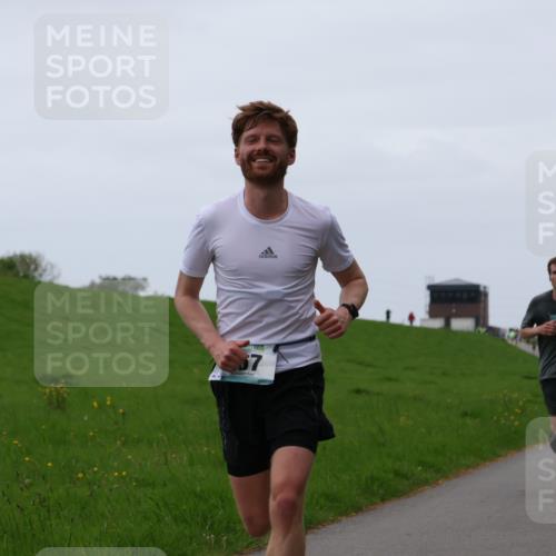 04.05.2025 - 8. Wedeler Halbmarathon Yannick Fuchs http://msf.ph/oto/7829178 04.05.2025 11:17:12 Laufen 57, 862 meine-sportfotos.de