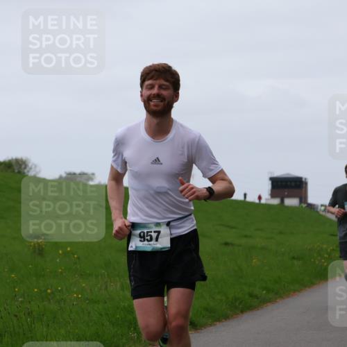 04.05.2025 - 8. Wedeler Halbmarathon Yannick Fuchs http://msf.ph/oto/7829180 04.05.2025 11:17:12 Laufen 957, 862 meine-sportfotos.de
