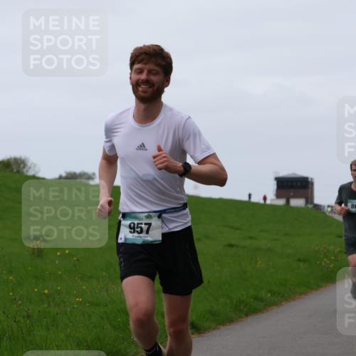 04.05.2025 - 8. Wedeler Halbmarathon Yannick Fuchs http://msf.ph/oto/7829183 04.05.2025 11:17:12 Laufen 957, 862 meine-sportfotos.de