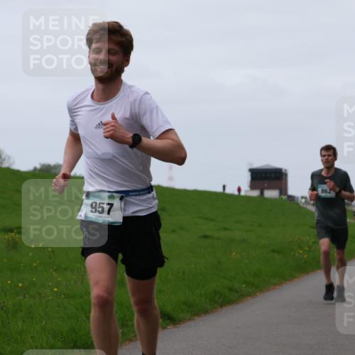 04.05.2025 - 8. Wedeler Halbmarathon Yannick Fuchs http://msf.ph/oto/7829185 04.05.2025 11:17:12 Laufen 957, 862 meine-sportfotos.de