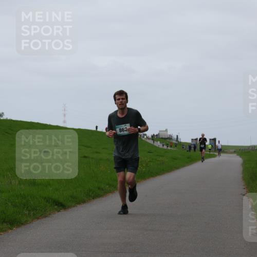 04.05.2025 - 8. Wedeler Halbmarathon Yannick Fuchs http://msf.ph/oto/7829198 04.05.2025 11:17:14 Laufen 862 meine-sportfotos.de