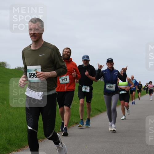 04.05.2025 - 8. Wedeler Halbmarathon Yannick Fuchs http://msf.ph/oto/7829202 04.05.2025 11:36:26 Laufen 599, 293, 434, 488 meine-sportfotos.de