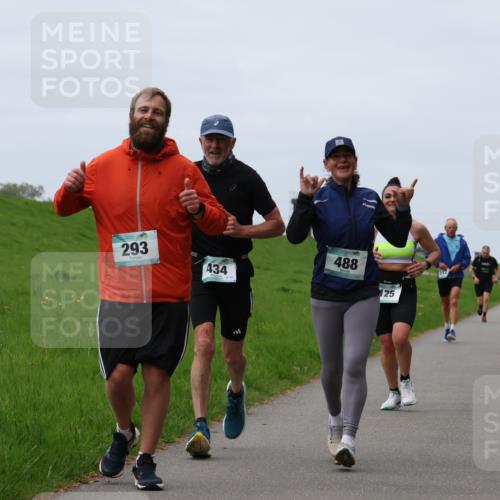 04.05.2025 - 8. Wedeler Halbmarathon Yannick Fuchs http://msf.ph/oto/7829215 04.05.2025 11:36:26 Laufen 293, 434, 488, 25 meine-sportfotos.de