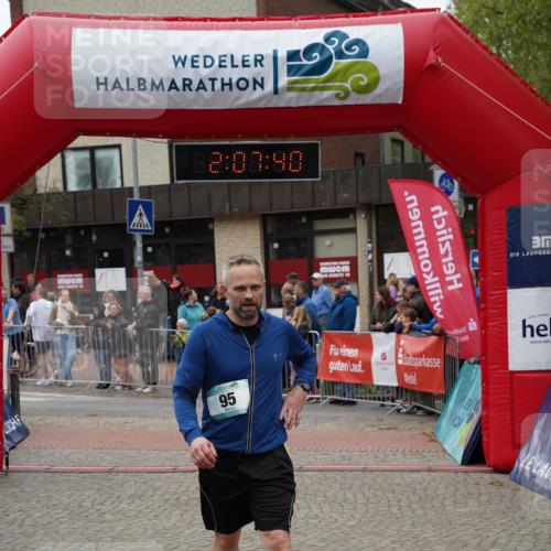 04.05.2025 - 8. Wedeler Halbmarathon Felixshl http://msf.ph/oto/7829227 04.05.2025 12:07:38 Ziel 95, 171 meine-sportfotos.de