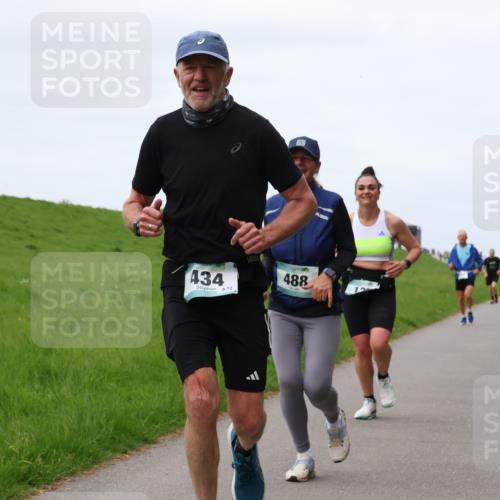 04.05.2025 - 8. Wedeler Halbmarathon Yannick Fuchs http://msf.ph/oto/7829279 04.05.2025 11:36:29 Laufen 434, 72, 488 meine-sportfotos.de