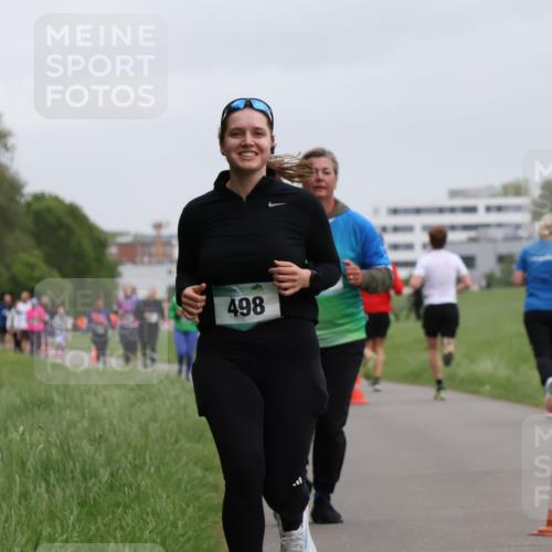 04.05.2025 - 8. Wedeler Halbmarathon Yannick Fuchs http://msf.ph/oto/7829285 04.05.2025 11:17:28 Laufen 498 meine-sportfotos.de