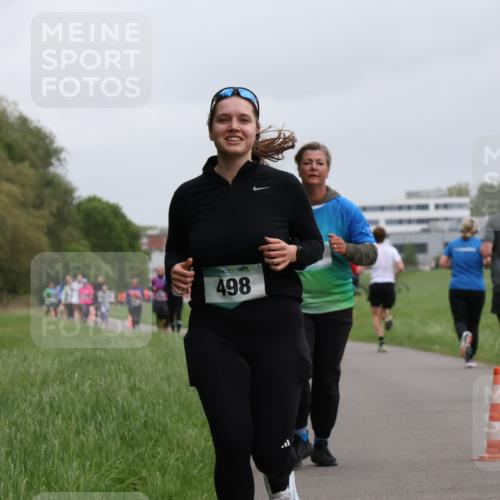 04.05.2025 - 8. Wedeler Halbmarathon Yannick Fuchs http://msf.ph/oto/7829312 04.05.2025 11:17:29 Laufen 498 meine-sportfotos.de