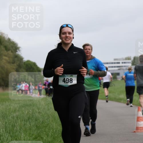 04.05.2025 - 8. Wedeler Halbmarathon Yannick Fuchs http://msf.ph/oto/7829318 04.05.2025 11:17:29 Laufen 498 meine-sportfotos.de