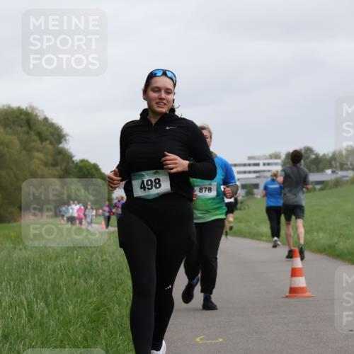 04.05.2025 - 8. Wedeler Halbmarathon Yannick Fuchs http://msf.ph/oto/7829322 04.05.2025 11:17:29 Laufen 498, 878 meine-sportfotos.de