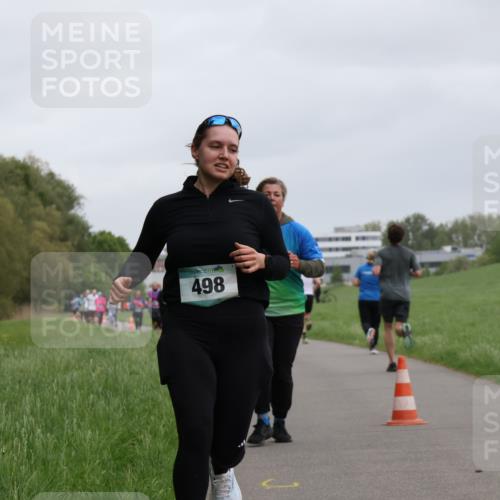 04.05.2025 - 8. Wedeler Halbmarathon Yannick Fuchs http://msf.ph/oto/7829327 04.05.2025 11:17:29 Laufen 498 meine-sportfotos.de