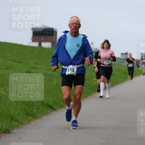 04.05.2025 - 8. Wedeler Halbmarathon Yannick Fuchs http://msf.ph/oto/7829333 04.05.2025 11:36:32 Laufen 4, 312, 710 meine-sportfotos.de